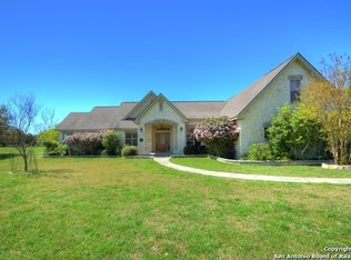 435 Saddle Club Dr, Kerrville, TX 78028