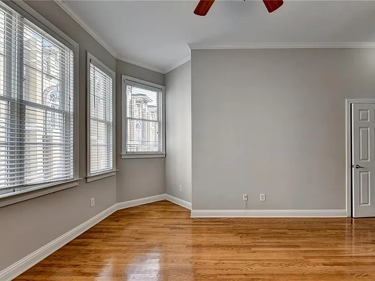 813 Clifton Heights Ln — Photo 25