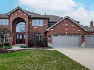 19900 Berkshire Dr, Mokena, IL 60448