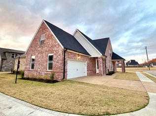 9758 Ryder Springs Dr, Cordova, TN 38018