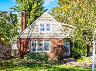 801 W Forrest Hill Ave, Peoria, IL 61604
