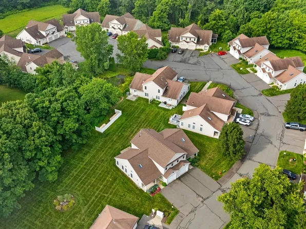 85 N Main St APT 15, Belchertown, MA 01007