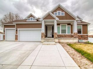 810 S 300 E, Centerville, UT 84014