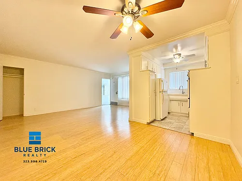 942 N Gardner St #102 Photo 1
