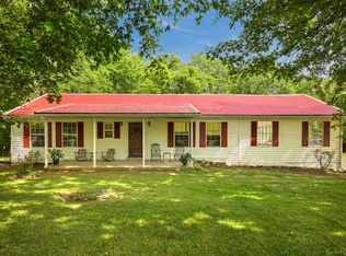 147 Green Mountain Ln, Bethpage, TN 37022