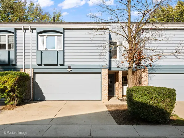 211 Lakeshore Ln Unit 211, Bloomingdale, IL 60108