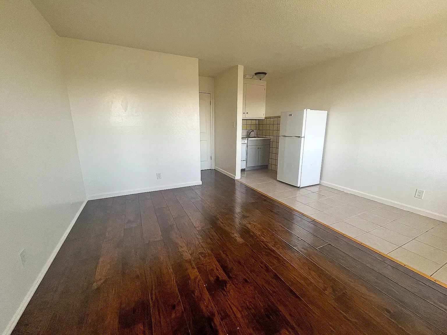 Studio, 350 sqft, $1,495 — Photo 2