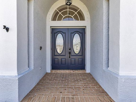 4th image of 10341 Meadow Crossing Dr