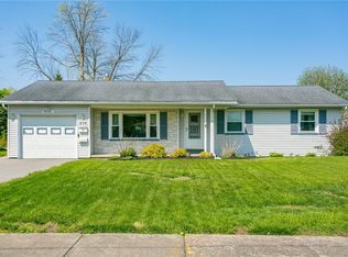 414 Mount Ridge Cir, Rochester, NY 14616