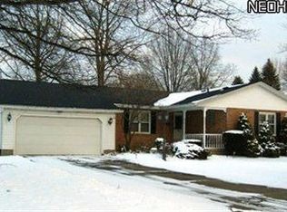 409 Cabot Dr, Akron, OH 44333