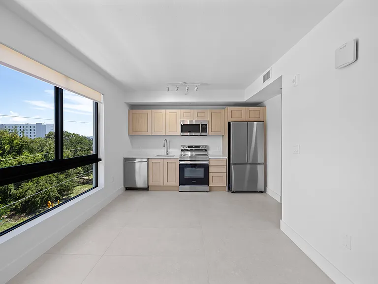 Cauley Residences by Trion Living — Photo 39