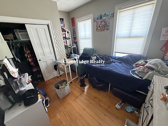 5th image of 1293 Cambridge St #3T