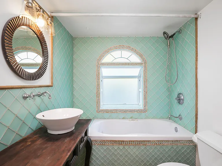 109 Avenida Lucia — Photo 5