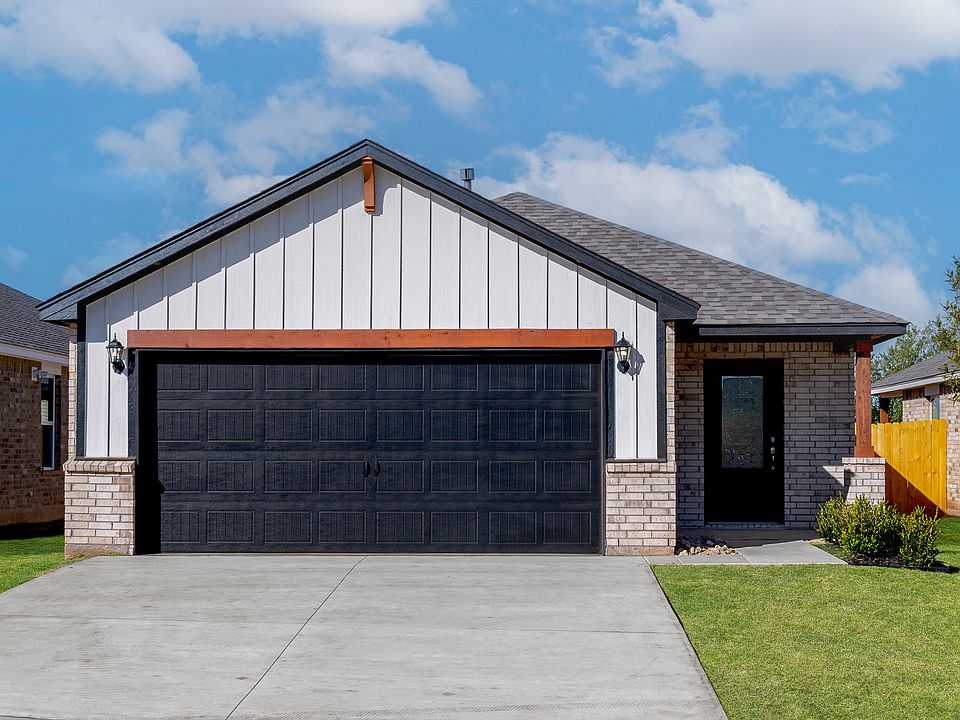 The Coastal is a beautiful one-story floor plan.
