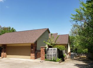 80 E Sycamore St #5, Fayetteville, AR 72703