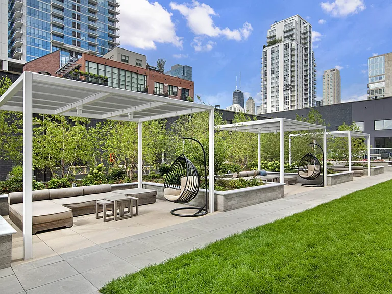 River North Park — Photo 11
