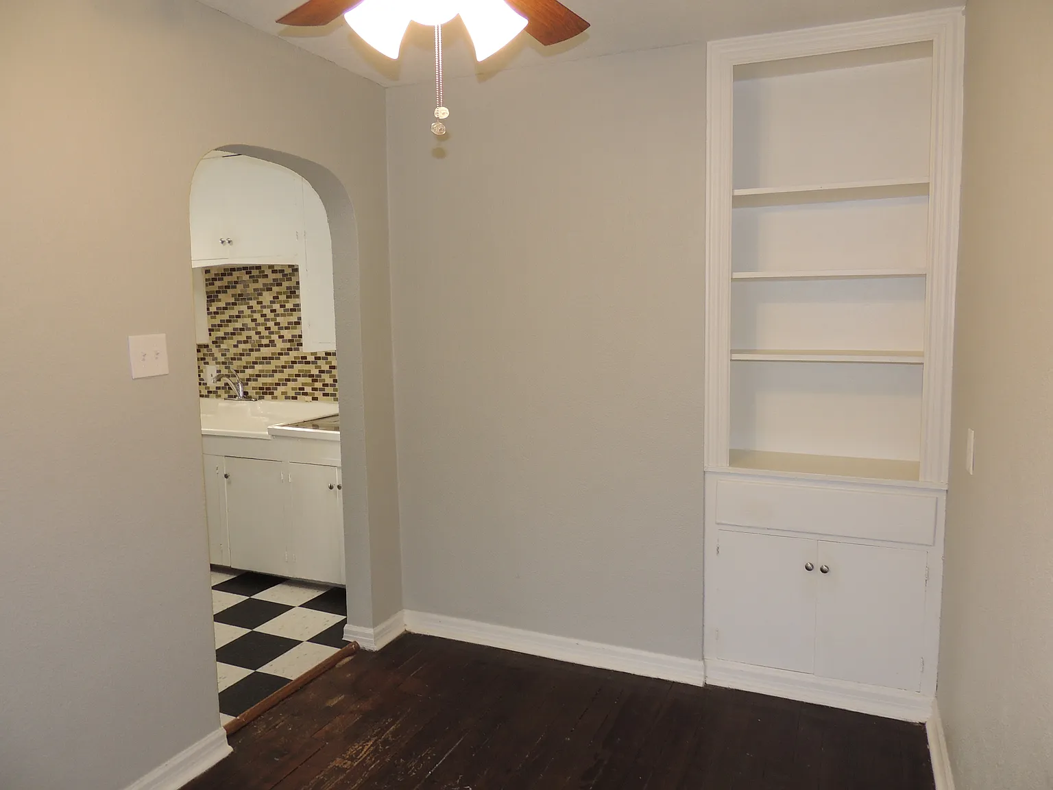 4625 Junius — Photo 3