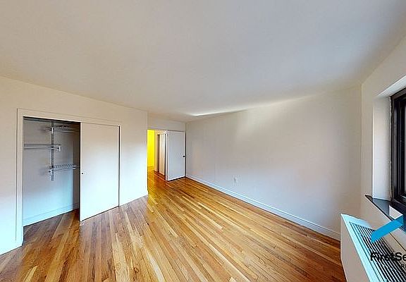 5th image of 50 Prince St APT 5C