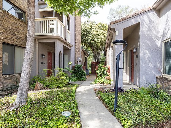 2nd image of 4242 N Capistrano Dr APT 106