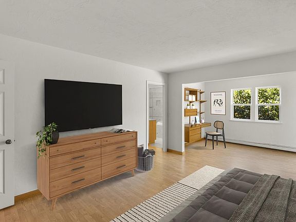 4th image of 913 Eton Way