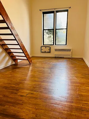 Rented by Bond New York | media 3