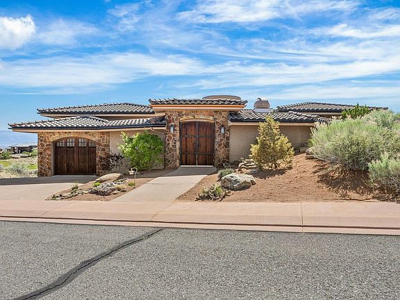 3rd image of 325 Hearthstone Ct