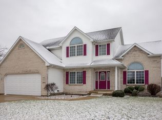 1495 Hunters Run Dr, Bourbonnais, IL 60914