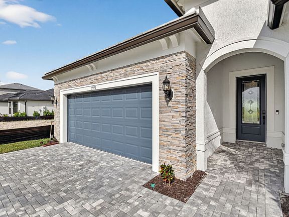 Exterior FM3 Homesite 02600