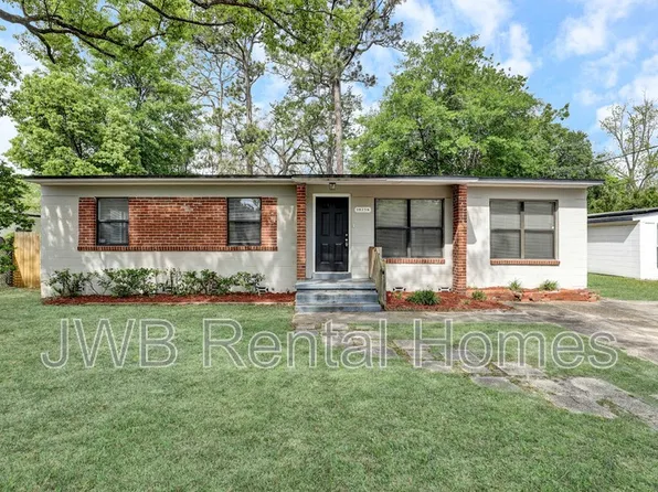 10256 Briarcliff Rd E, Jacksonville, FL 32218