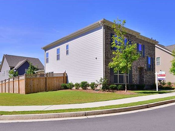 2nd image of 767 Park Manor Dr SE