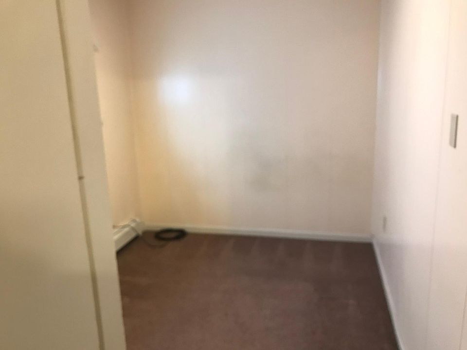 1st floor bedroom.