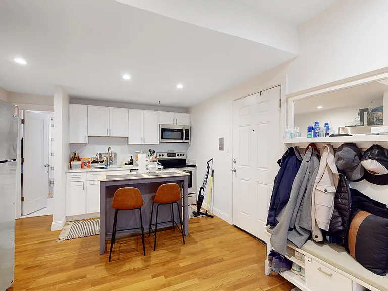 289 Beacon St #BF — Photo 9