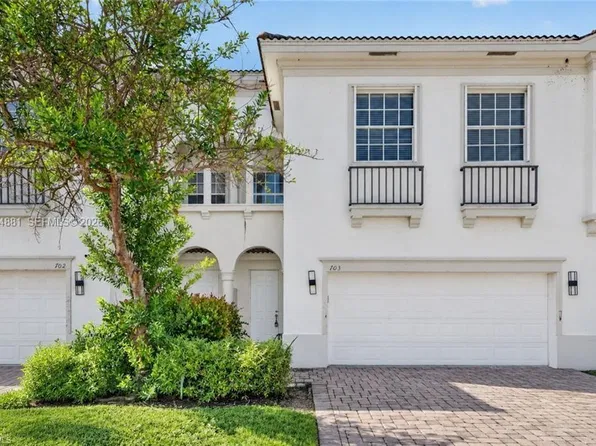 7032 Ambrosia Ln APT 703, Naples, FL 34119