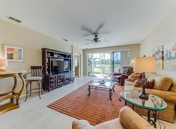 4th image of 20060 Seagrove St Unit 1802