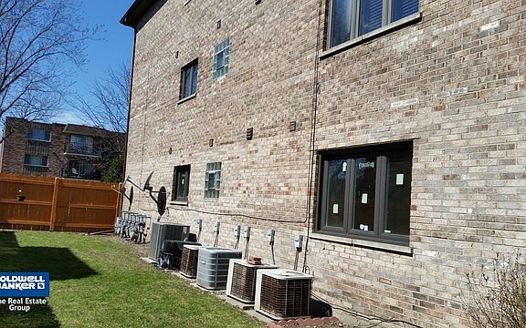 3rd image of 17515 Cedar Ln
