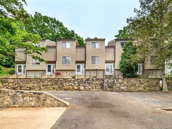 79 Highview Avenue #C, Stamford, CT 06907