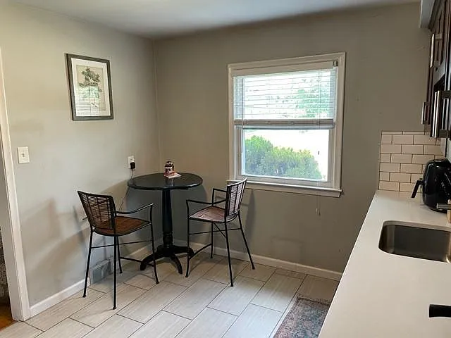720 Louis Ave — Photo 5