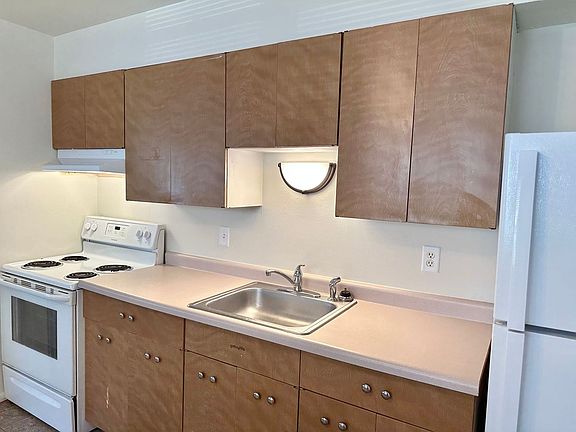 2nd image of 2918 7th St N APT 4