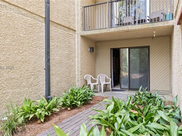 34 S Forest Beach Dr APT B4, Hilton Head Island, SC 29928