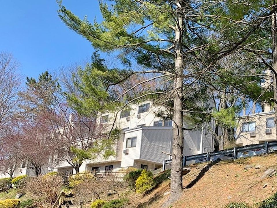 1st image of 31 Hillside Ter APT D