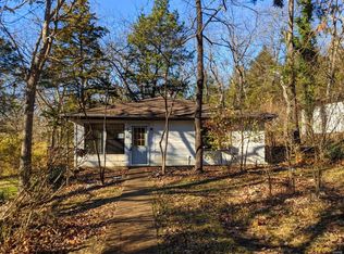 415 Lake Valley Dr, Robertsville, MO 63072