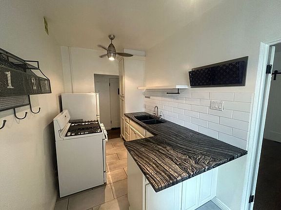 4th image of 325 Elm Ave APT 106