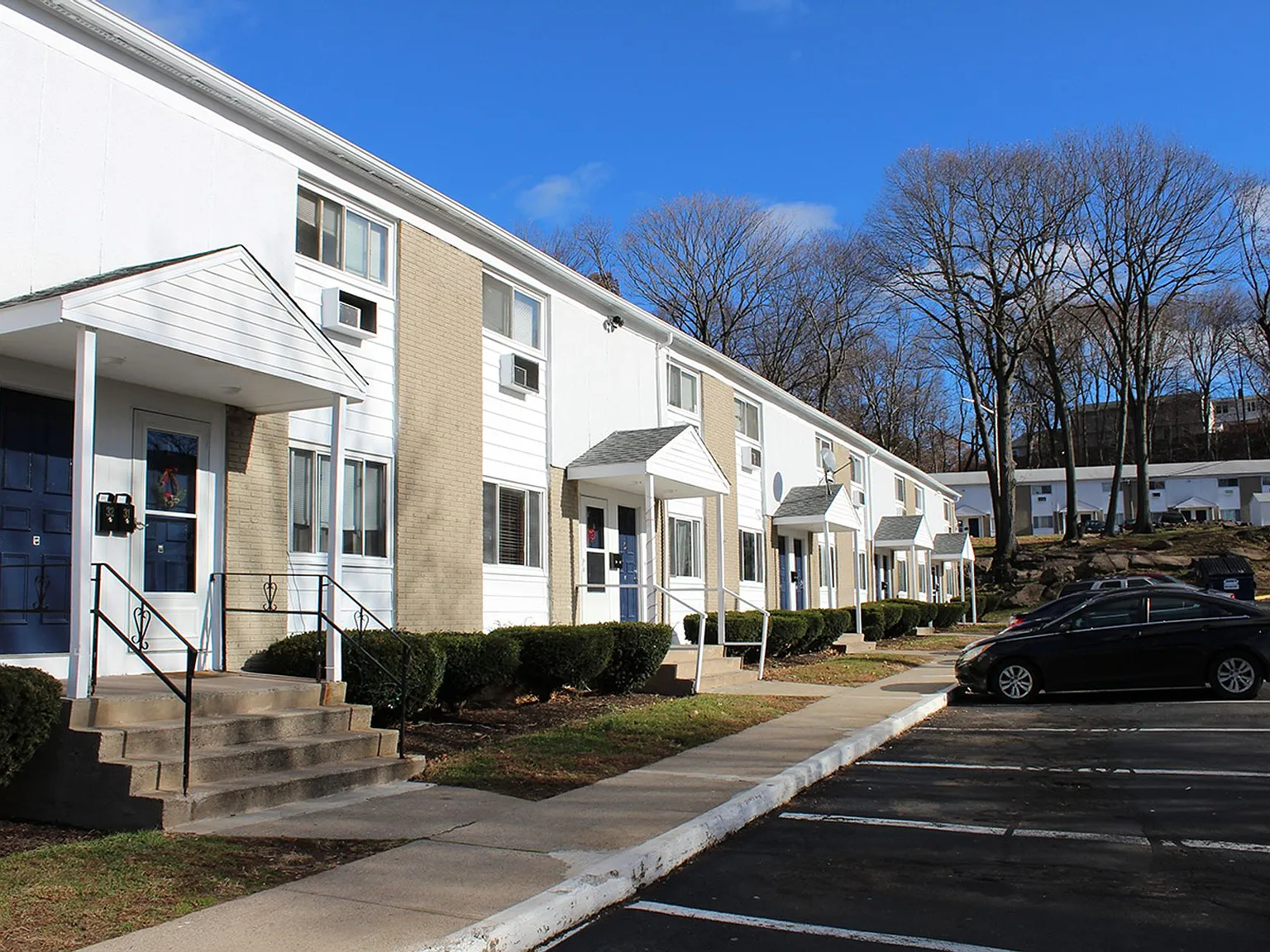 Georgetown Apartments — Photo 1