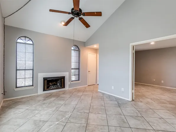5801 Marvin Loving Dr APT 312, Garland, TX 75043