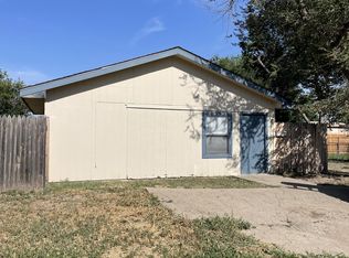 803 17th St, Canyon, TX 79015