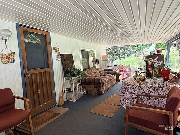 3rd image of 5742 Grangemont Rd