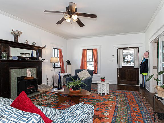 5th image of 2333 Jefferson Ave