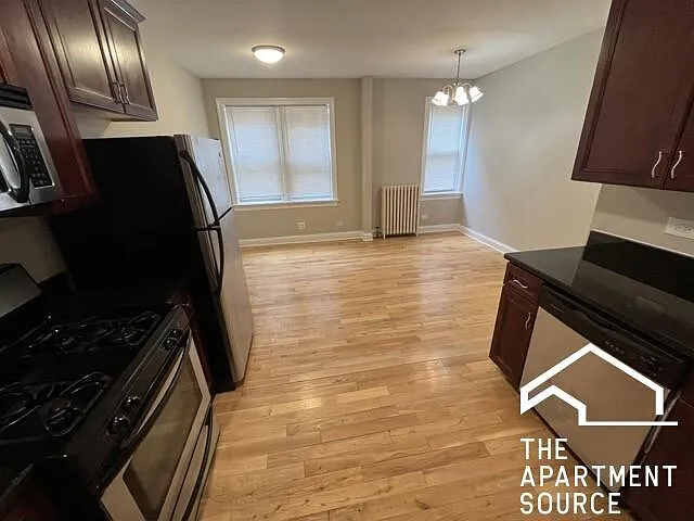 4544 West George Street #1 — Photo 2
