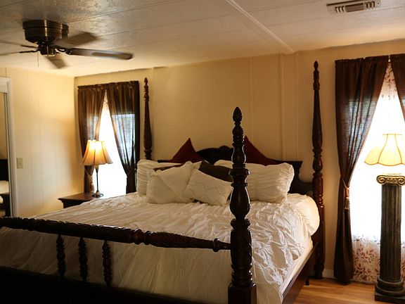 3rd image of 14313 Forest Oaks Dr #873
