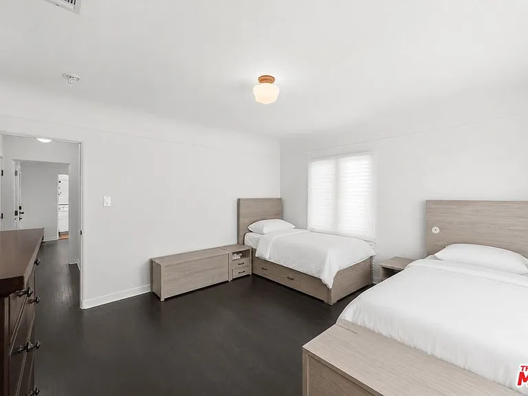 1542 S Canfield Ave — Photo 21